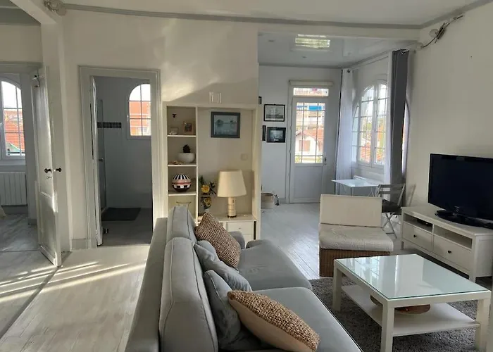 Apartment La Charmeuse A 500m De *