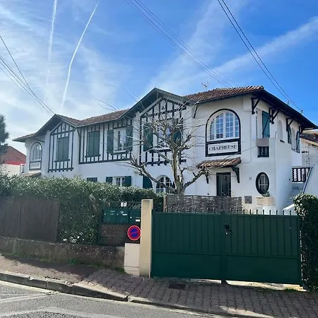 Apartman La Charmeuse A 500m De