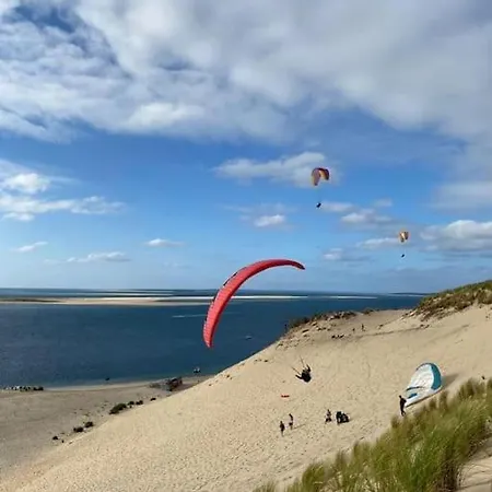 La Charmeuse A 500m De *