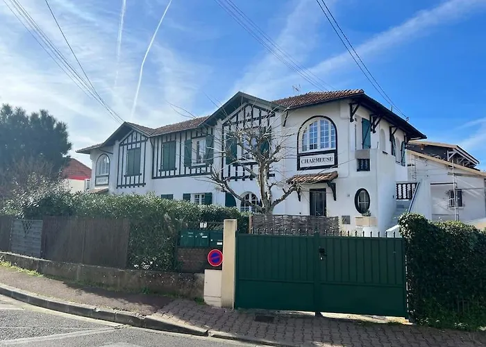 아파트 La Charmeuse A 500m De